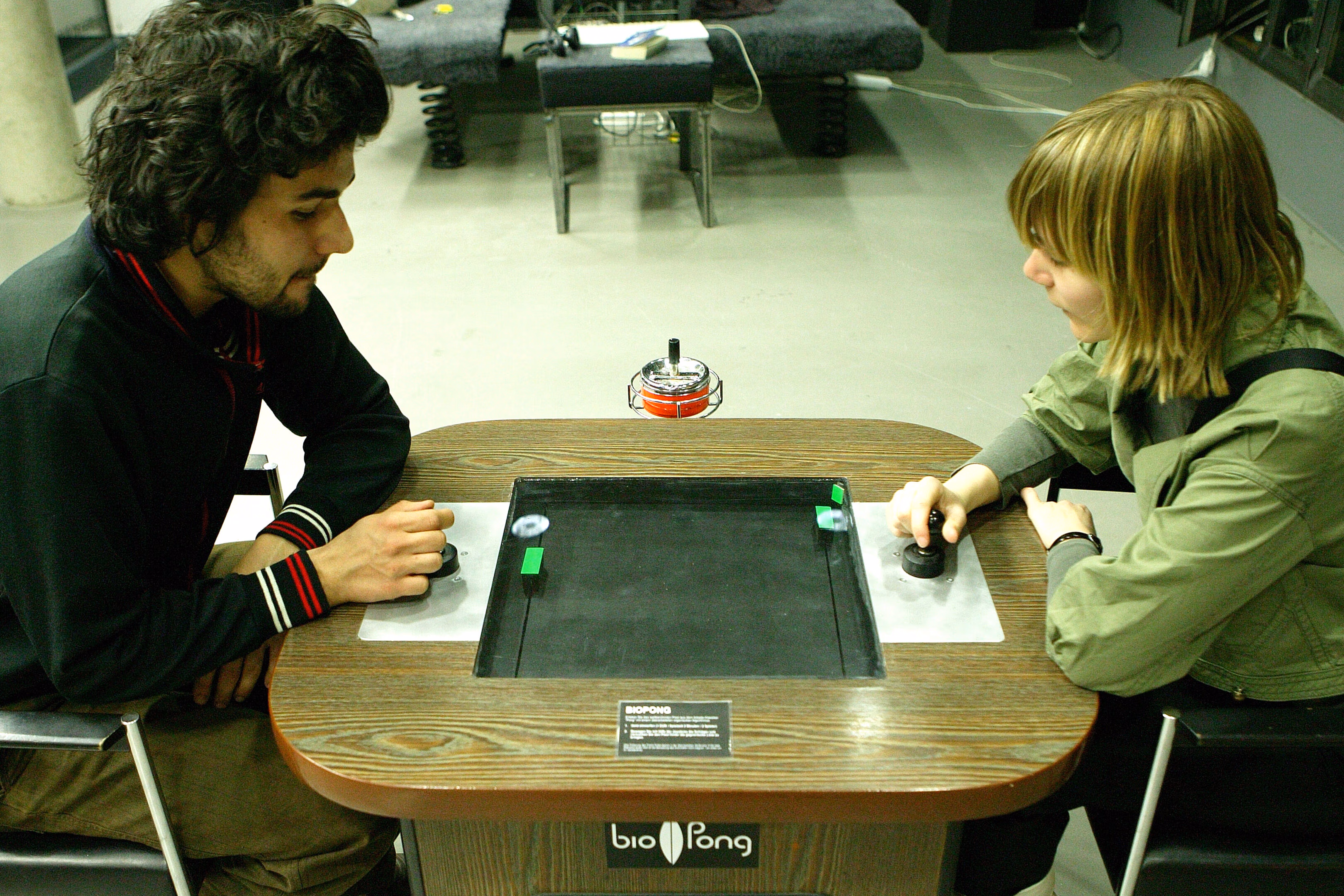 Biopong Table game, Graz, 2003, Photo: Michael Lammer