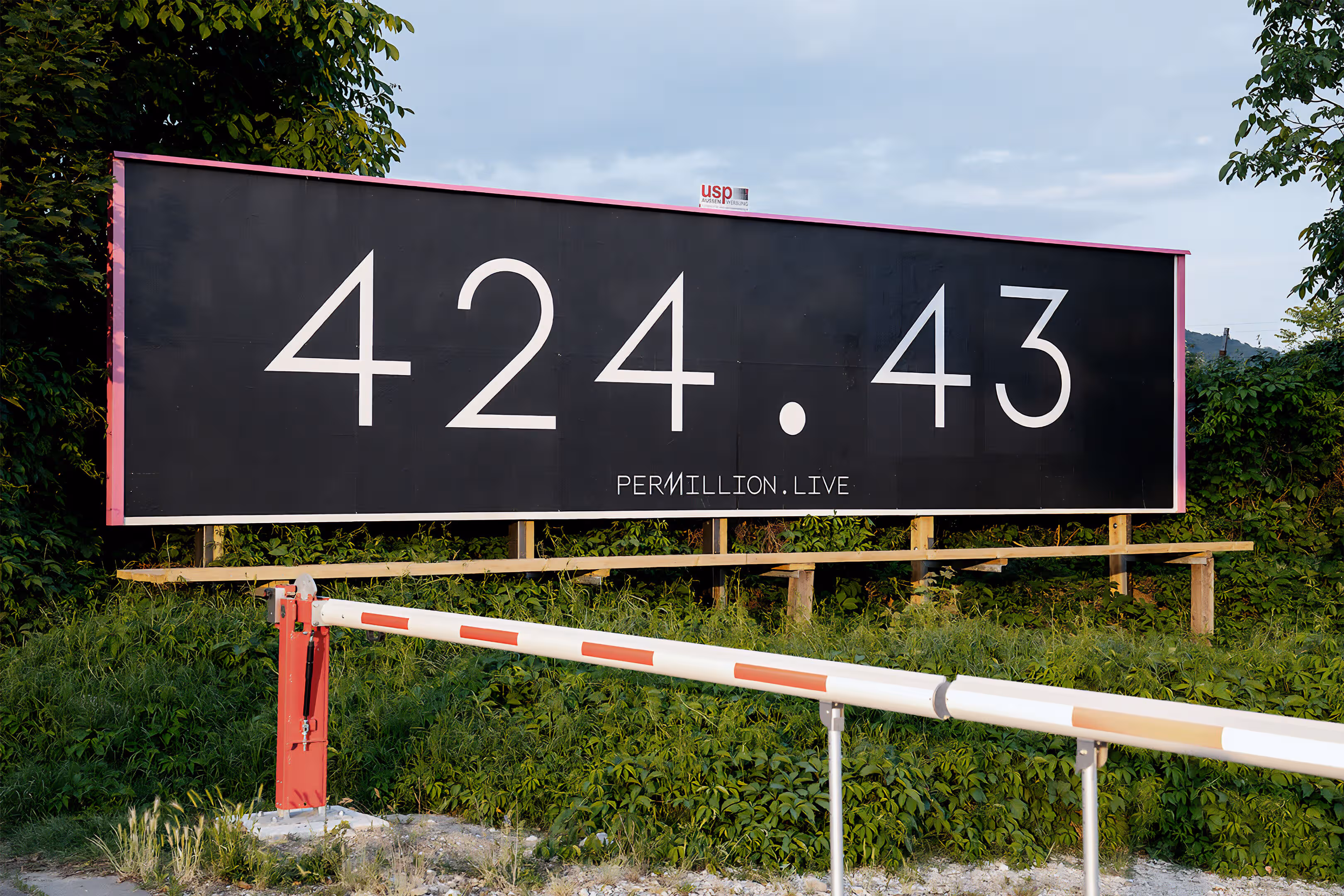 Permillion.live billboard FMR Festival Linz, June 2023, Photo: Viola Wakolbinger