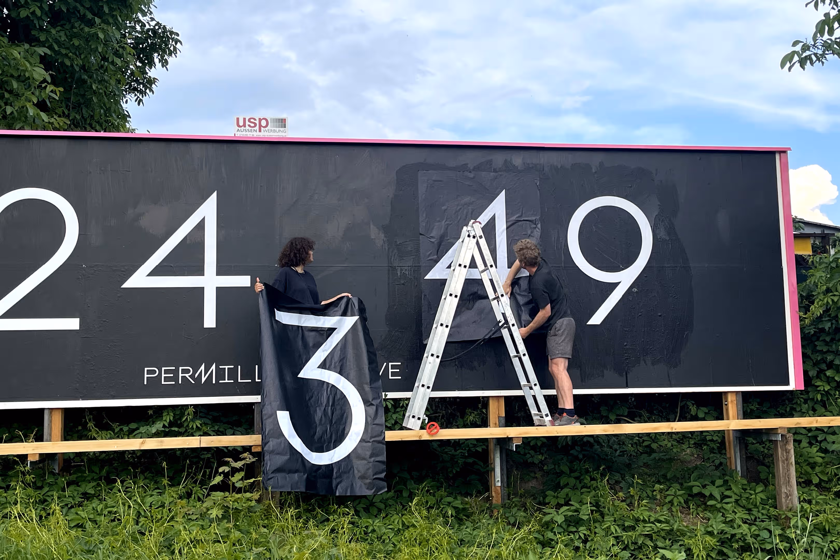 Permillion.live billboard update performance at FMR Festival Linz, June 2023, Photo: Jakob Dietrich
